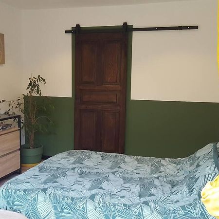 Appartement 2 Pieces Gravieres Екстериор снимка