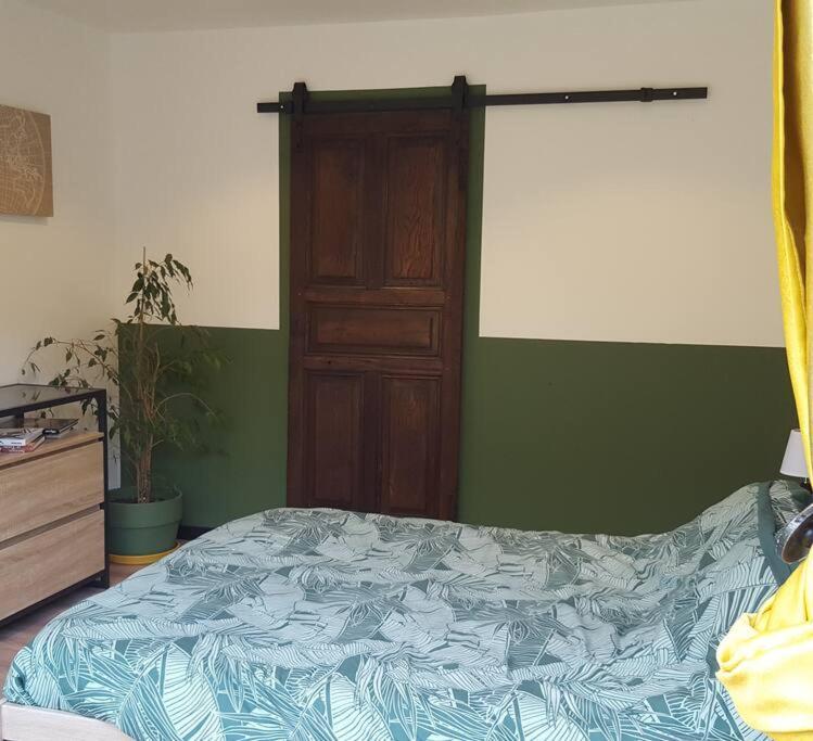Appartement 2 Pieces Gravieres Екстериор снимка