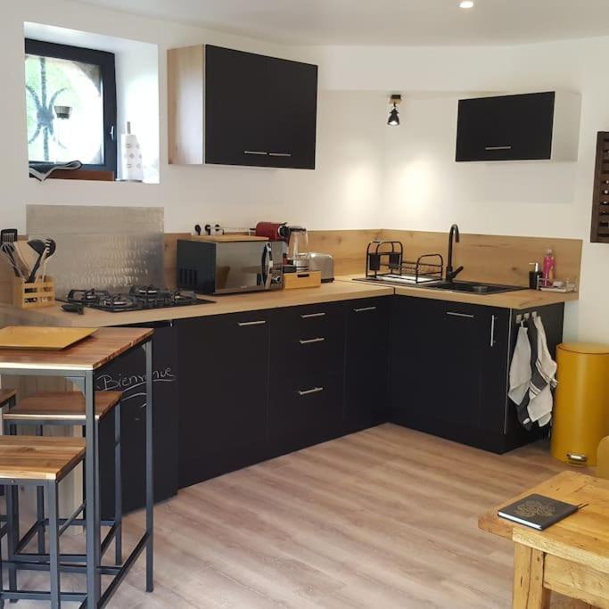 Appartement 2 Pieces Gravieres Екстериор снимка